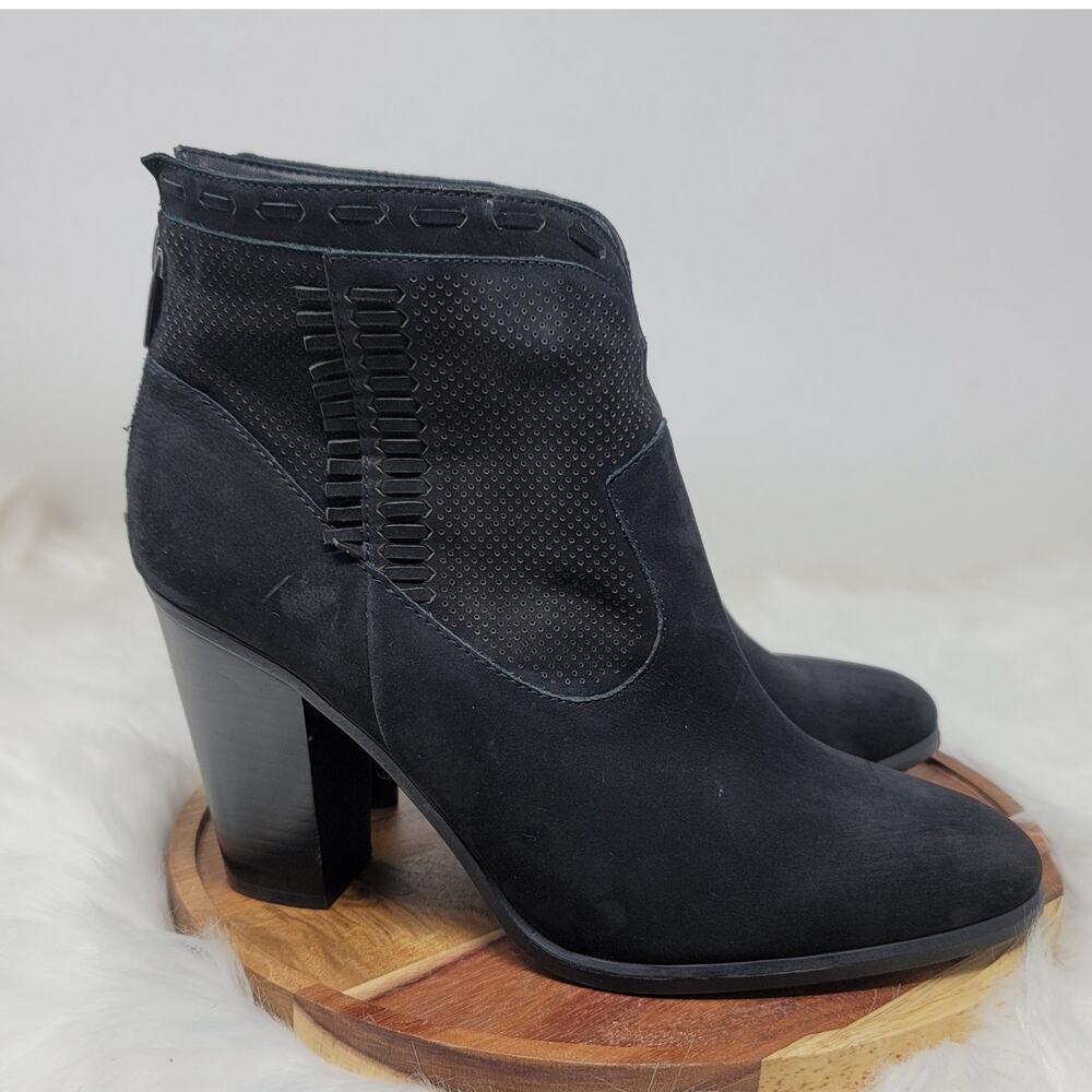 Vince Camuto Black Suede Frayed Heel 4" Cowgirl Casual Women's Boots 10M